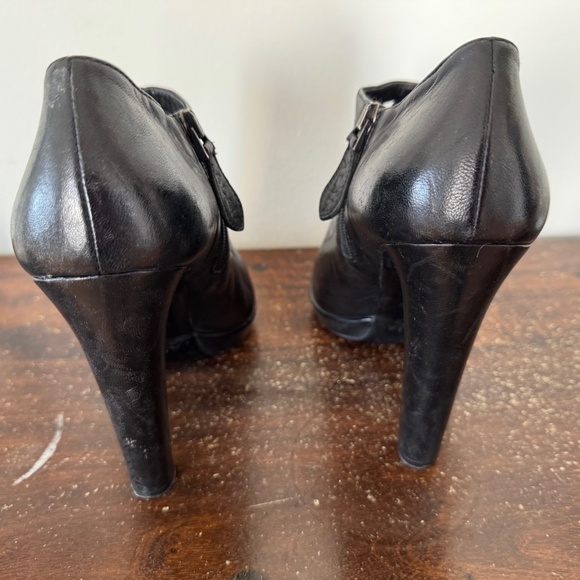 Alaia designer- soft black leather open-toe gladiator style high heels - Picture 3 of 7